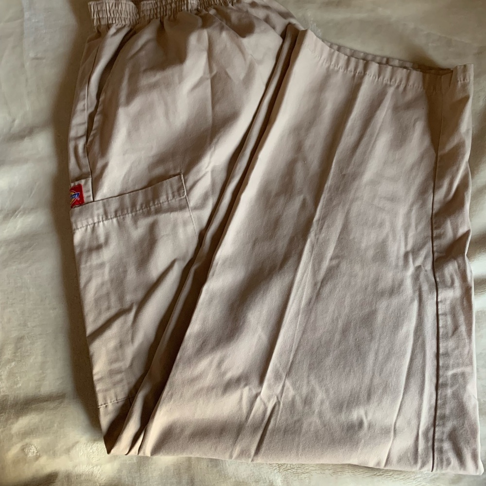Dickies Scrubs